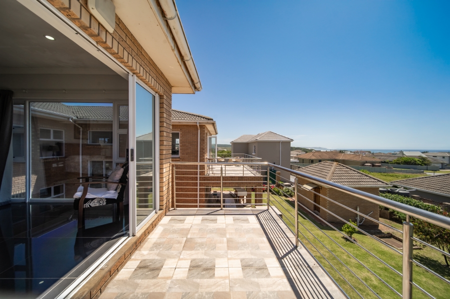 8 Bedroom Property for Sale in Kidds Beach Eastern Cape